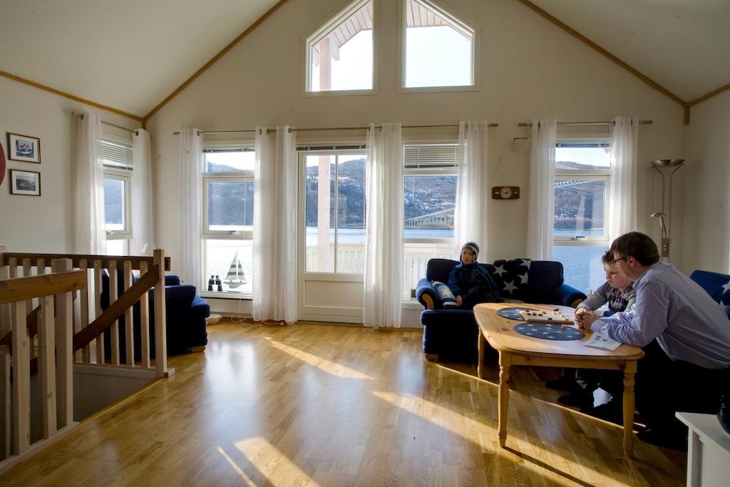 Tjeldsundbrua Maritim Villa Evenskjer Luaran gambar